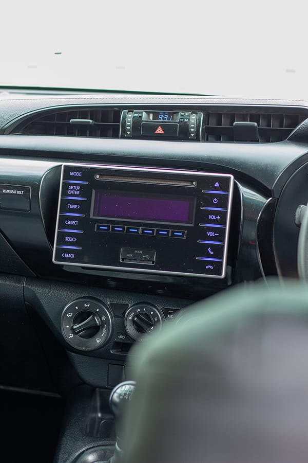Slide 5 Car radio